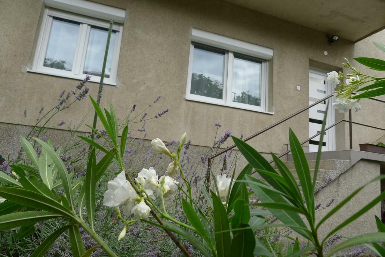 Zola Apartment Zagreb Bagian luar foto